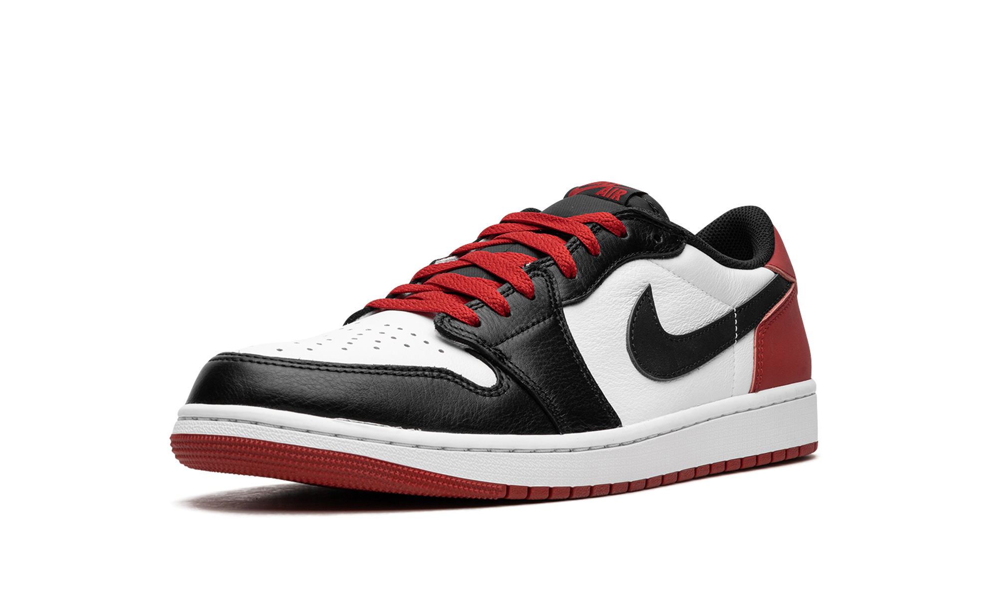 AJ 1 Low OG "Black Toe 2023"