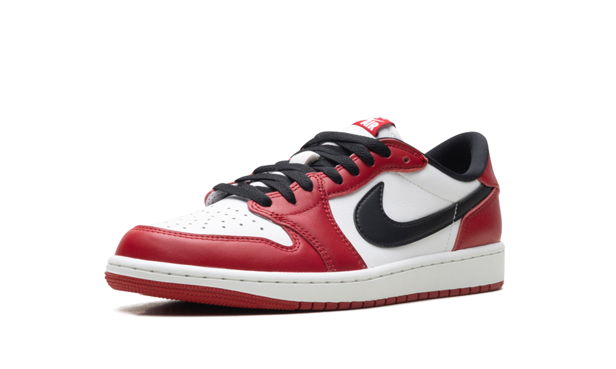 AJ 1 Low OG "Chicago (2025)"