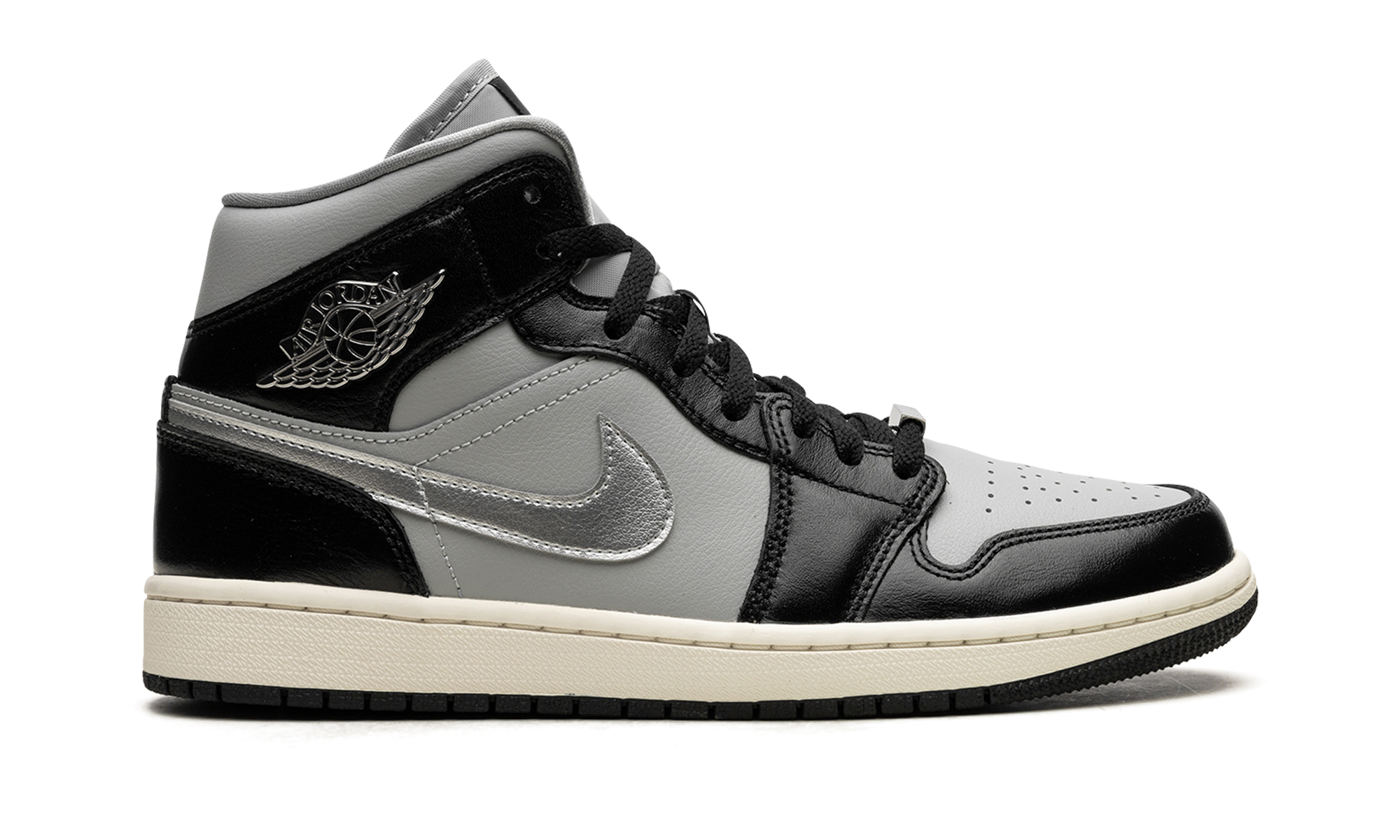 AJ 1 Mid Se Women "Black Chrome"