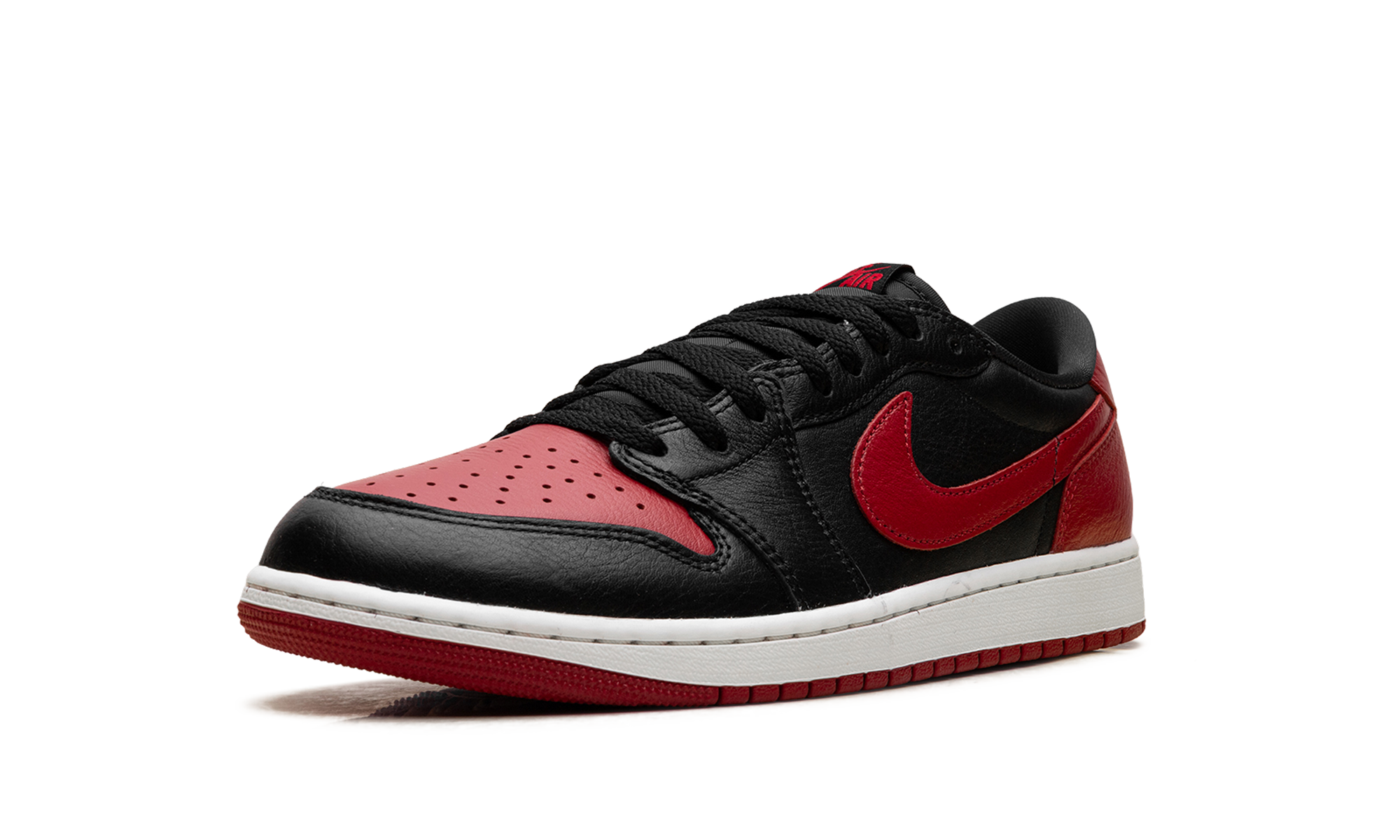 AJ 1 Retro Low OG "Banned (2026)"