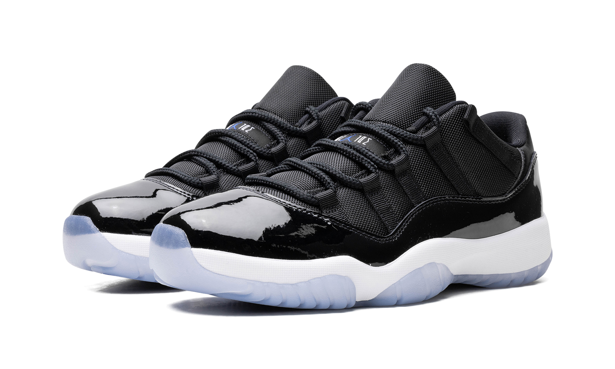 AJ 11 Low "Space Jam"