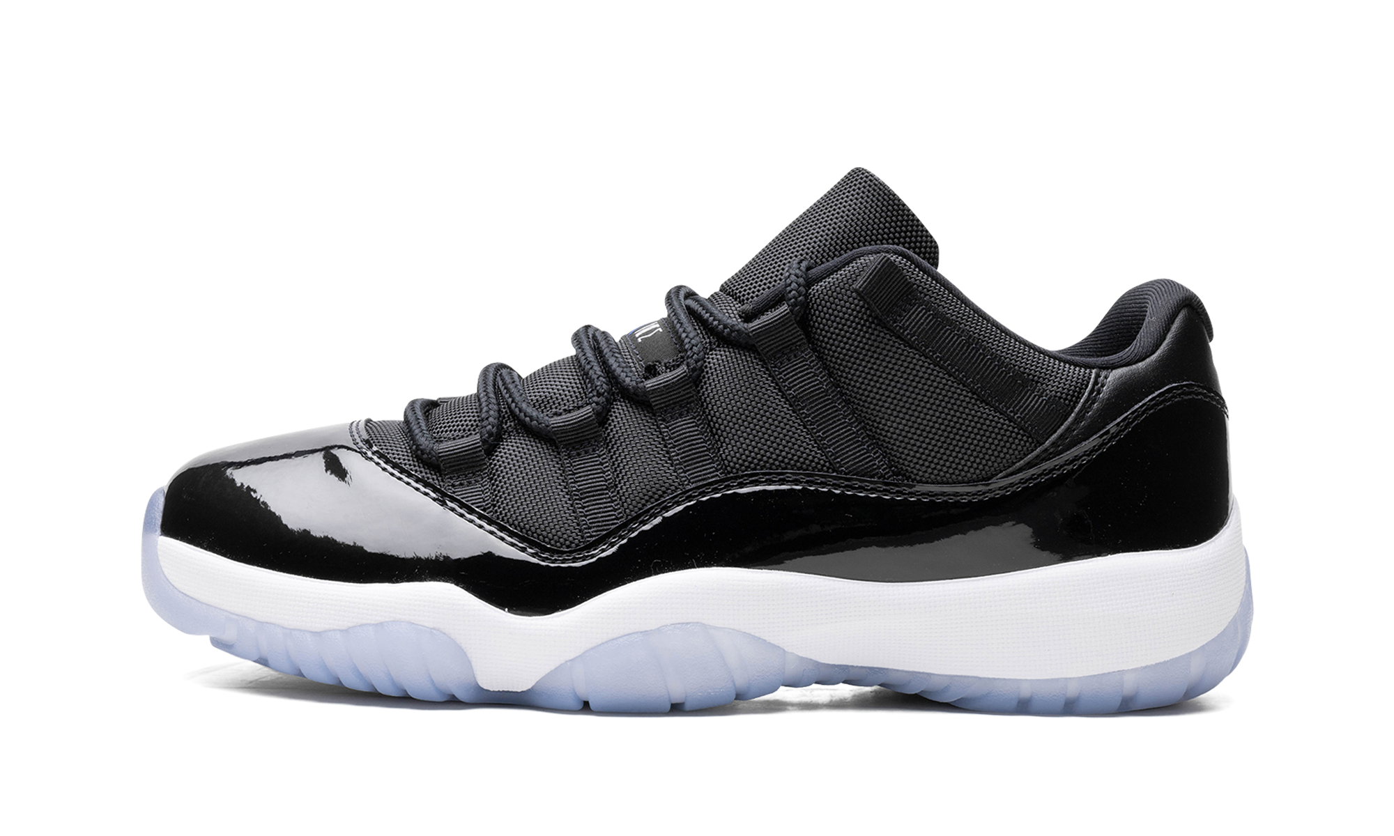 AJ 11 Low "Space Jam"