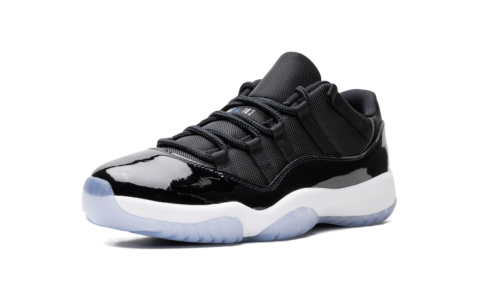 AJ 11 Low "Space Jam"