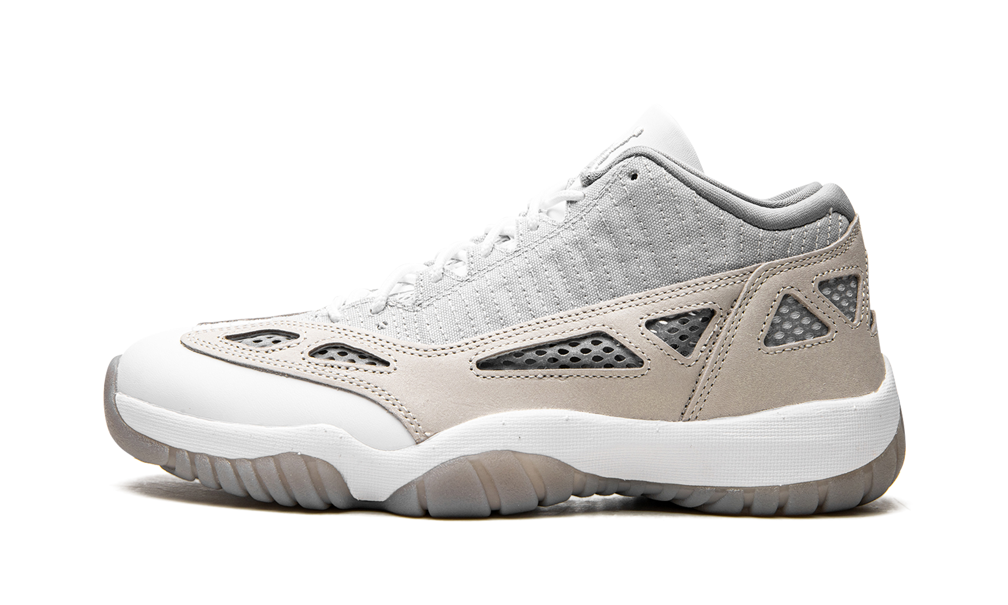 AJ 11 Retro Low Ie "'light Orewood Brown'"