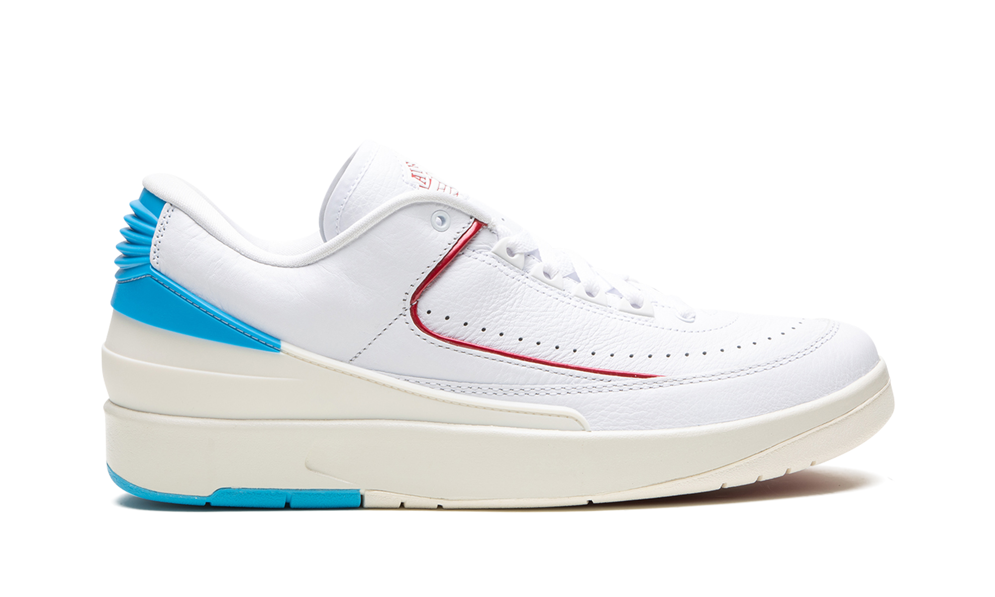AJ 2 Retro Women "Nc To Chi"