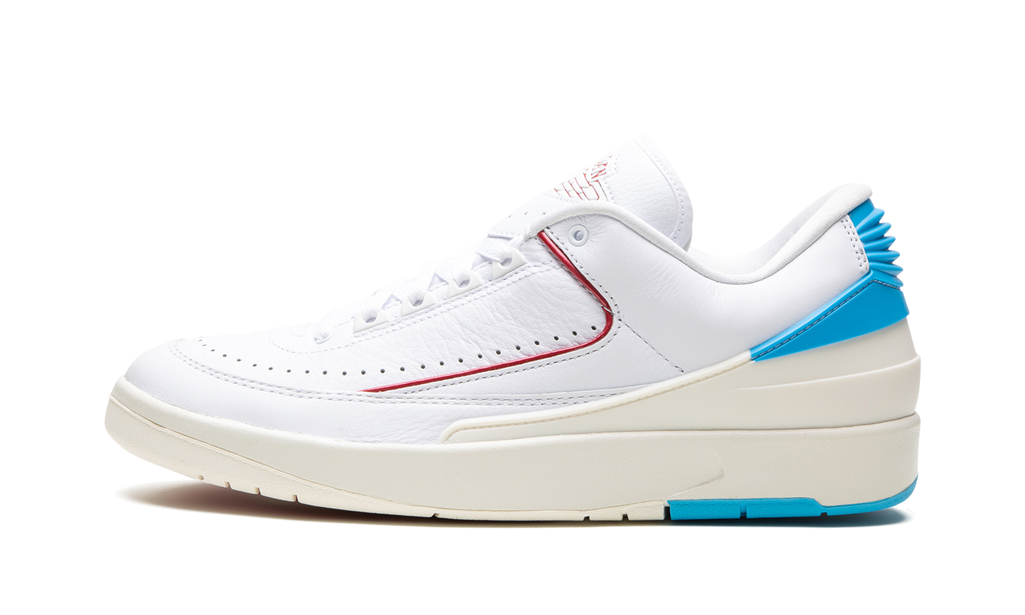 AJ 2 Retro Women "Nc To Chi"