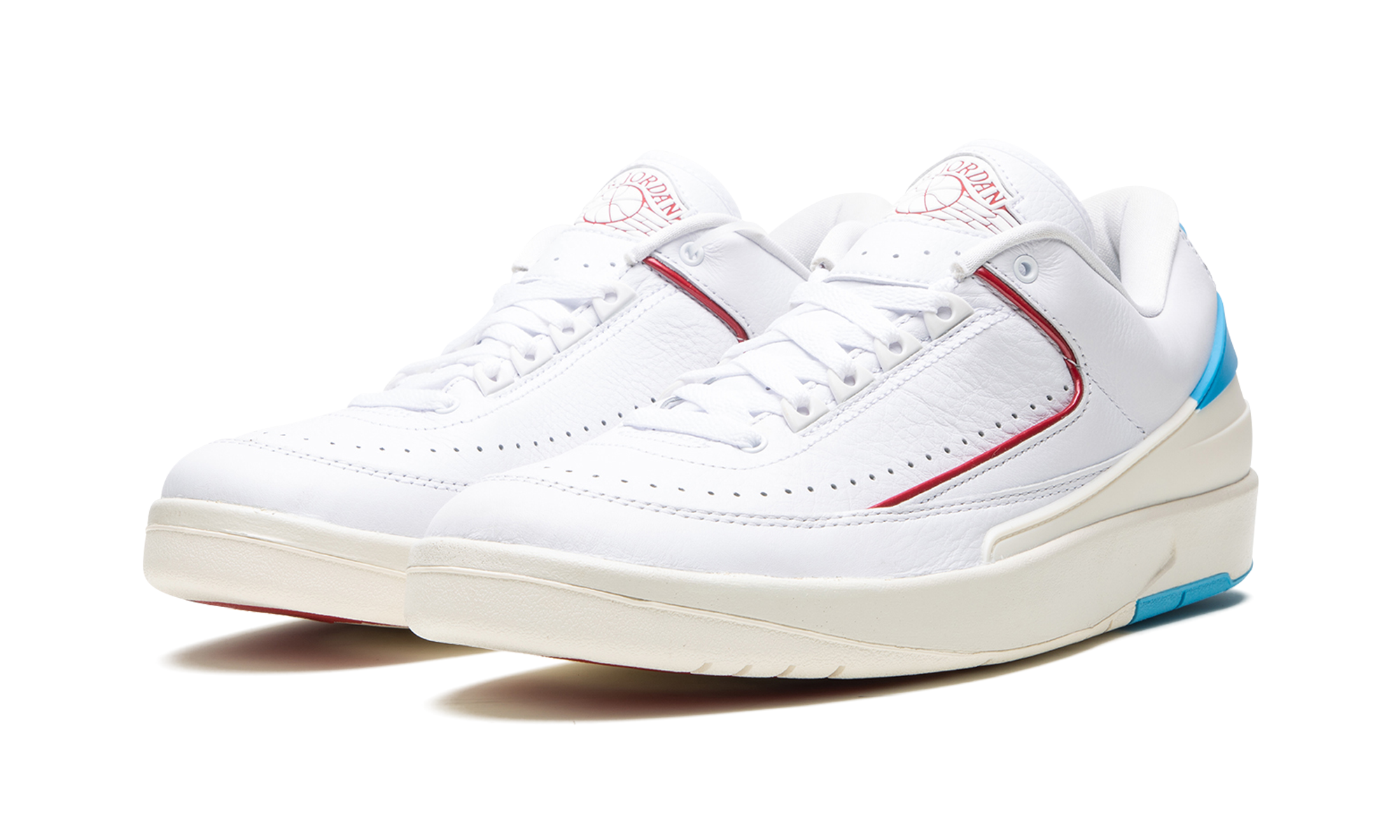 AJ 2 Retro Women "Nc To Chi"