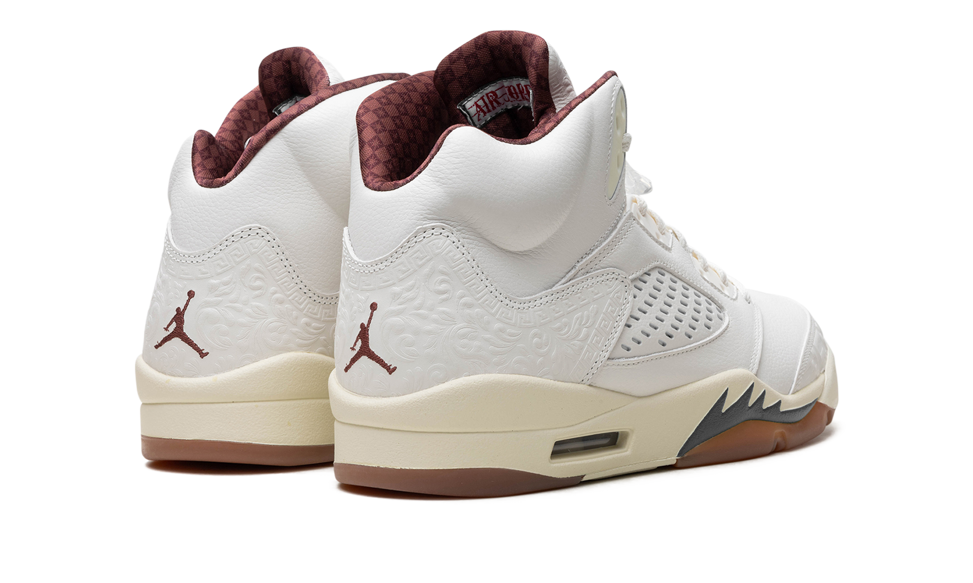 AJ 5 "El Grito"
