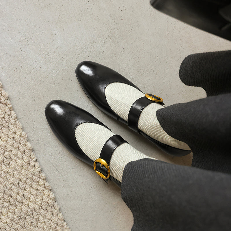 Classic Handmade Leather Buckle Mary Jane Shoes in Black/Apricot