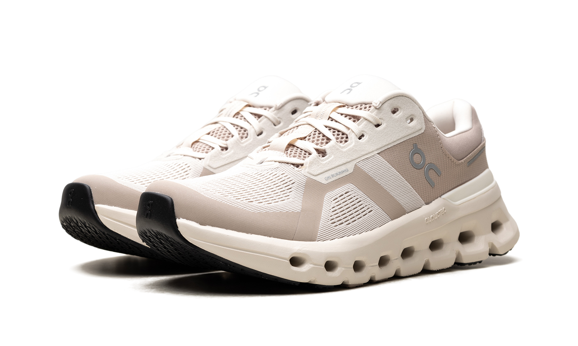 Cloudrunner 2 "Pearl Desert"