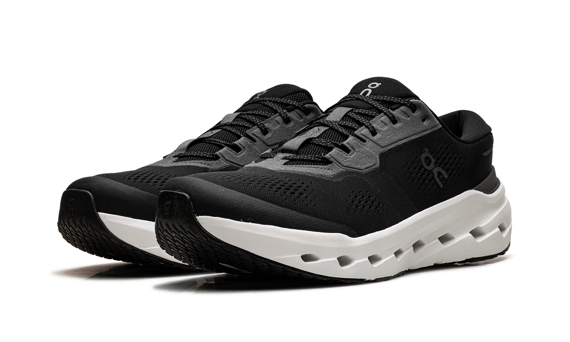 Cloudrunner 3 "Black Ivory"