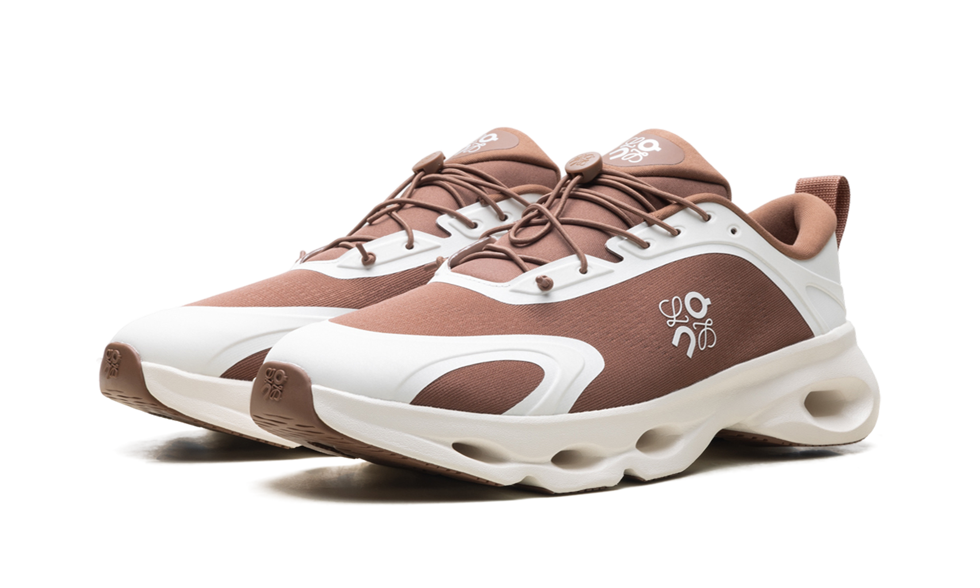 Cloudsolo "Loewe - Taupe / Eggshell"