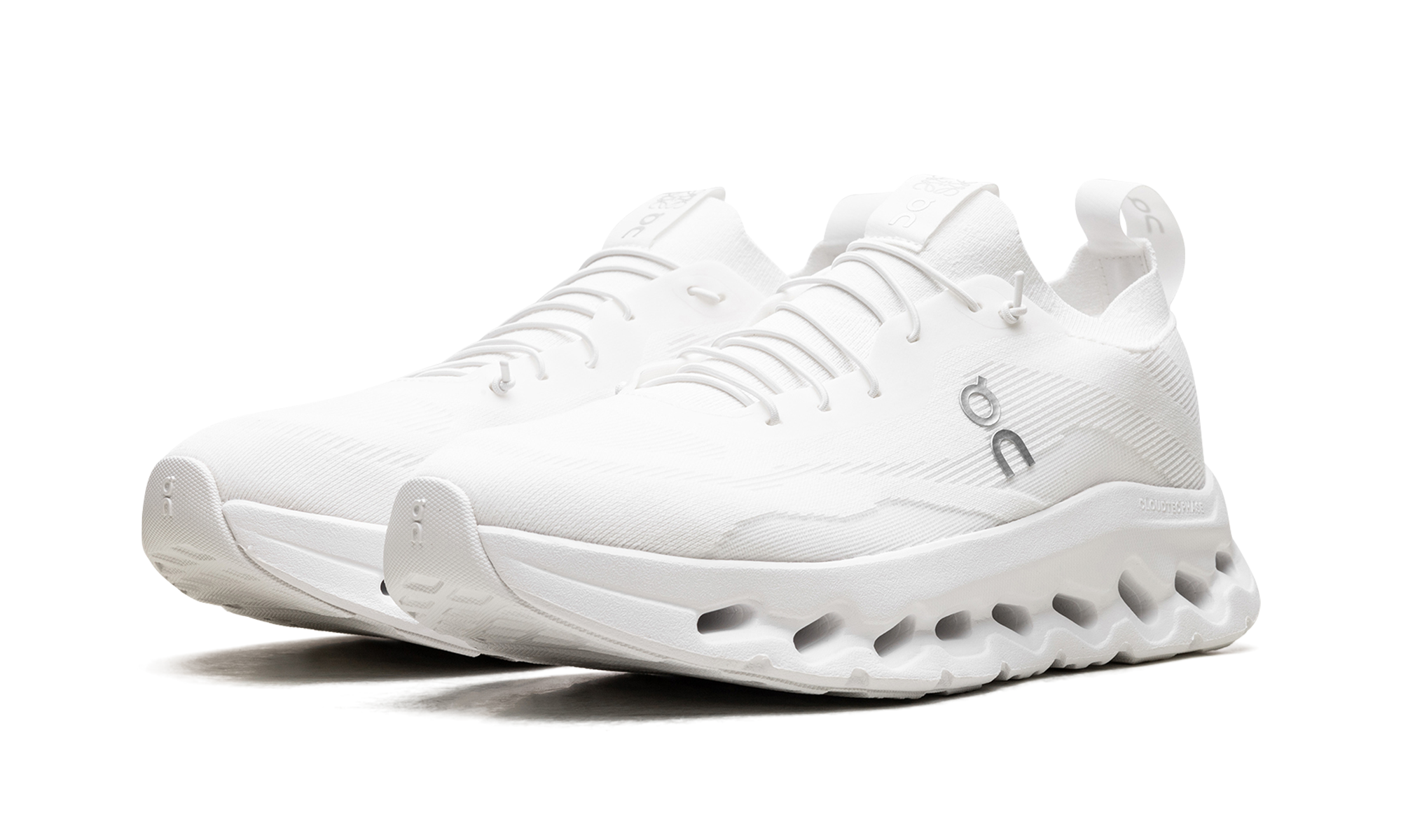 Cloudtilt "Loewe All White"