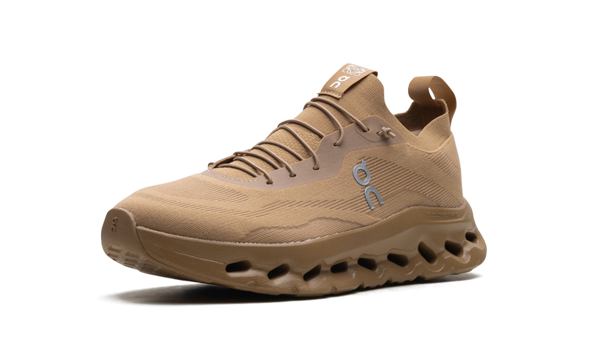 Cloudtilt "Loewe - Dark Sand"