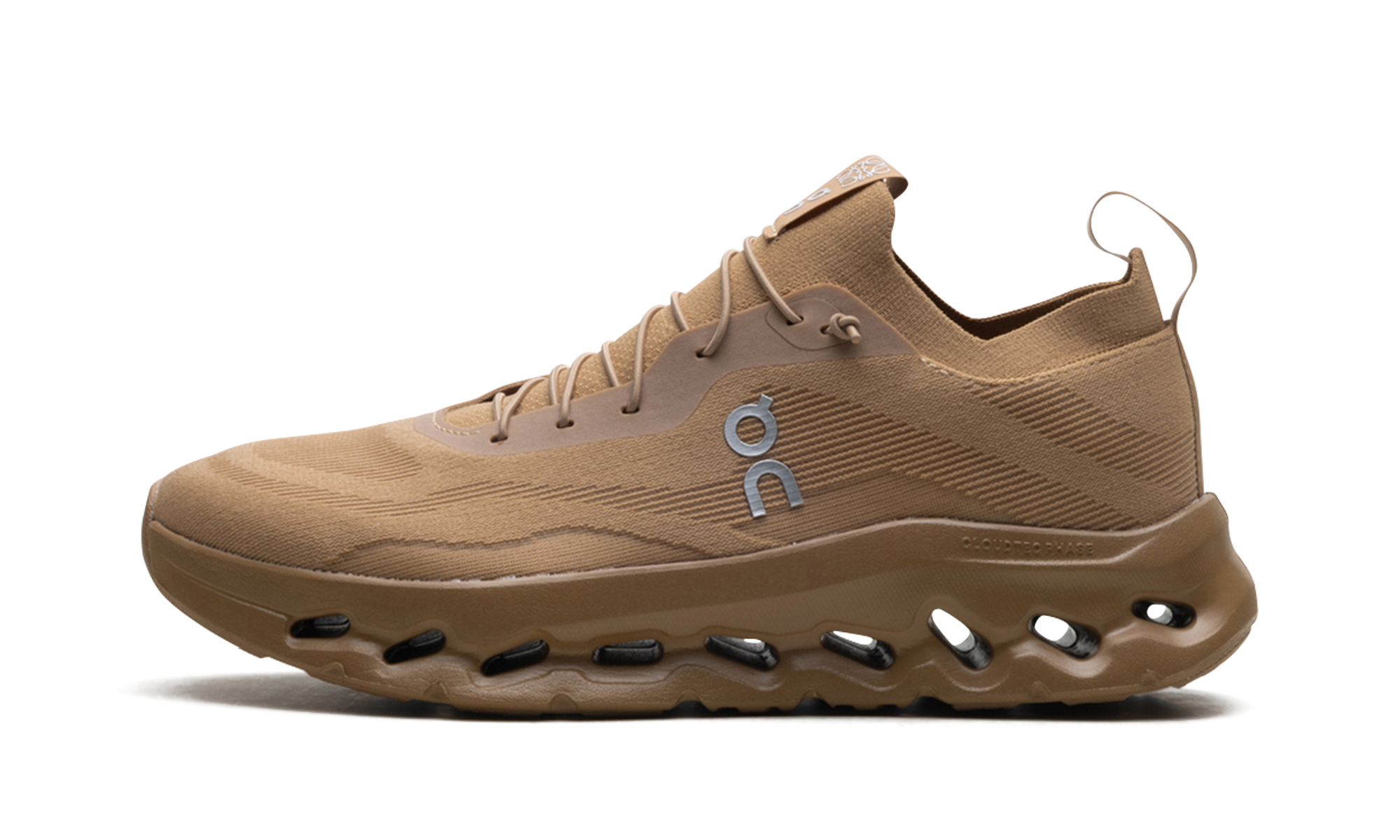 Cloudtilt "Loewe - Dark Sand"