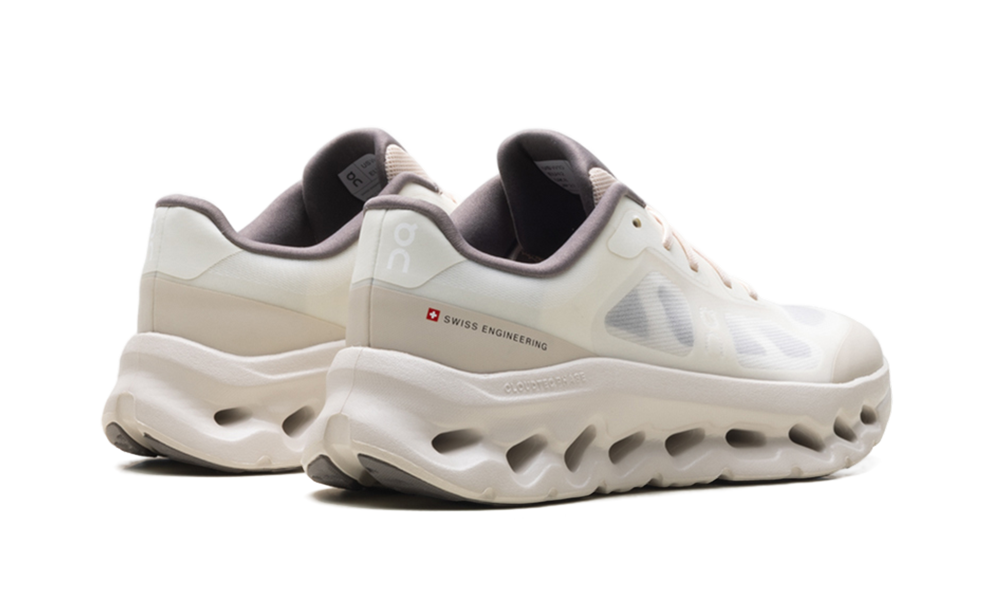 Cloudtilt Remix Women "Silver / Ivory"