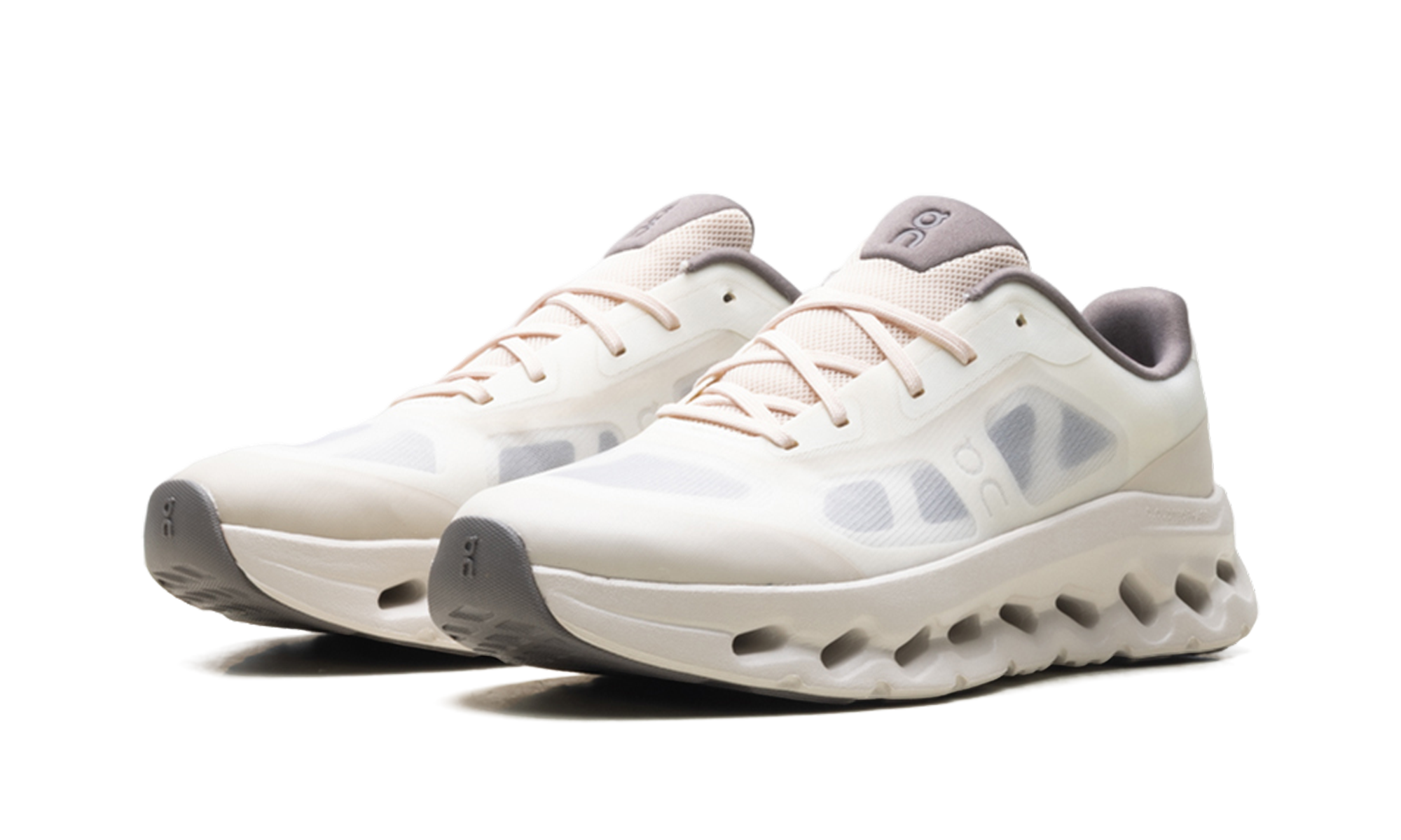 Cloudtilt Remix Women "Silver / Ivory"