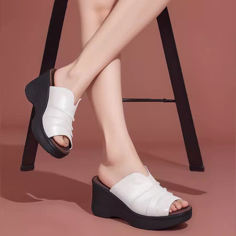 Custom Color Fold Design Leather Slide Sandals For Women Peep Toe Platform Slippers in Black/White