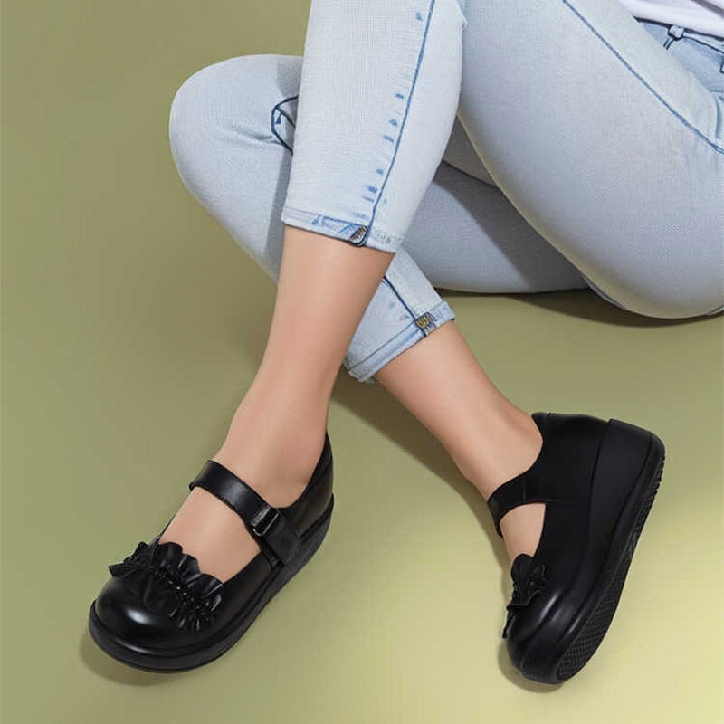Custom Color Women’s Retro Leather Platform Mary Jane Creepers with Velcro Strap and Ruffle Design in Black