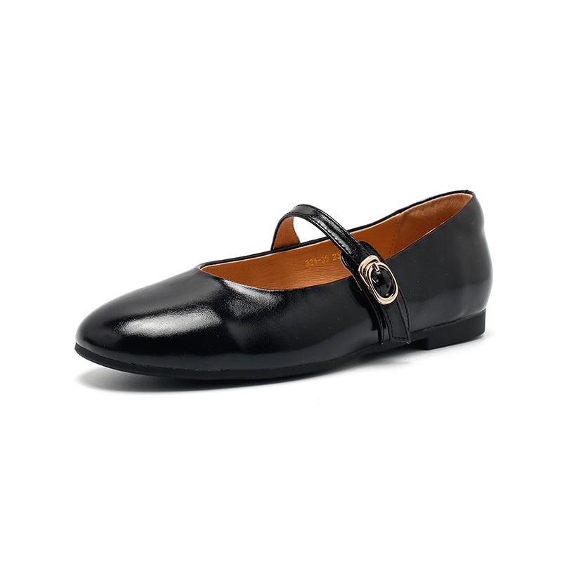 Dwarves Classic Handmade Cowhide Mary Jane Flats in Beige/Black/Red