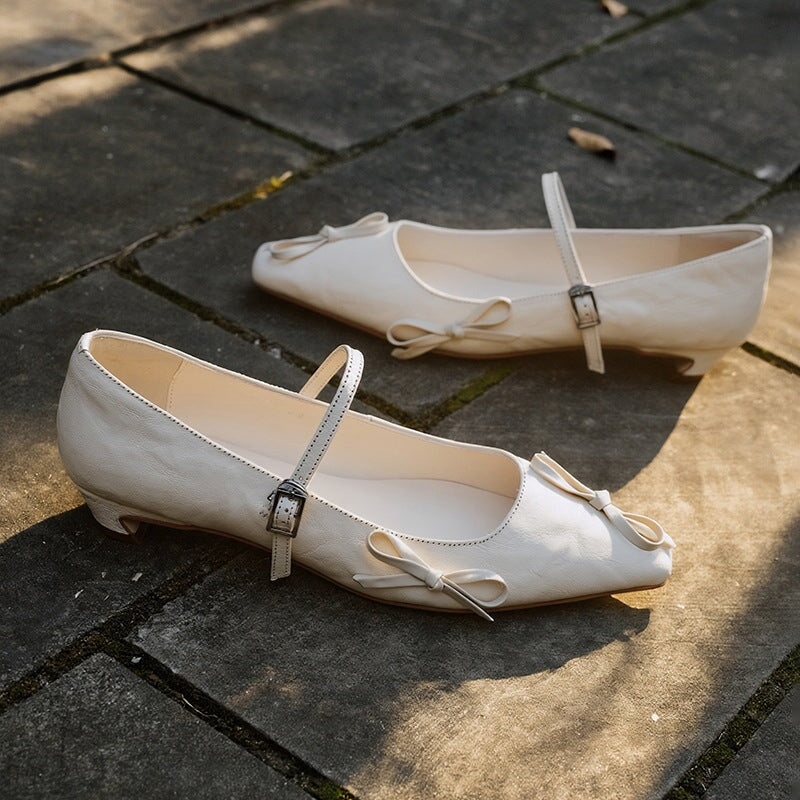 Elegant Bow Mary Jane Kitten Heels Handmade Textured Sheepskin Leather Pumps in Black/Beige