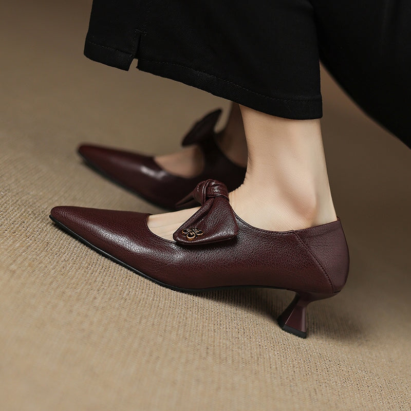 Elegant Pointed Toe 50mm Kitten Heel Mary Jane Pumps with Bow Detail in Black/Wine Red