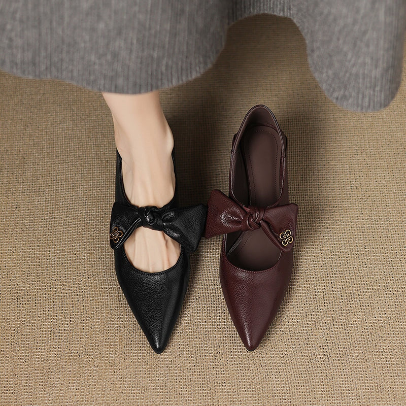 Elegant Pointed Toe 50mm Kitten Heel Mary Jane Pumps with Bow Detail in Black/Wine Red