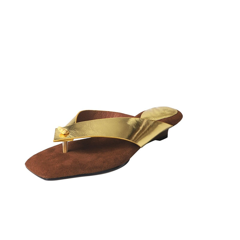 Fashion Coated Leather Platform Flip Flops Square Toe Roman Style Wedge Slippers in Black/Golden