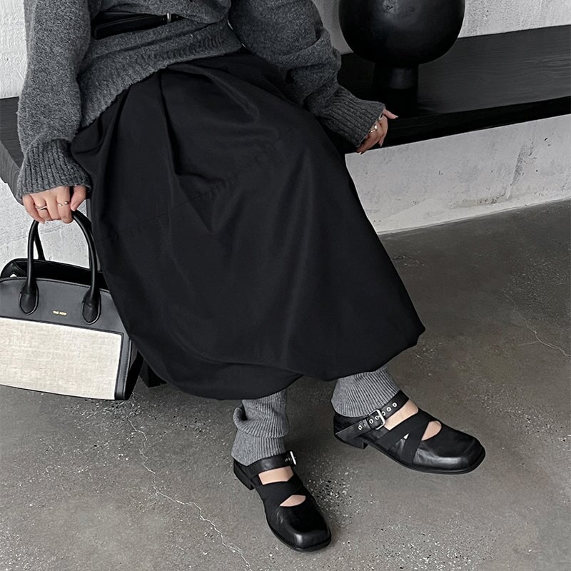 Fashion Square Toe Sheepskin Ballet Mary Jane Shoes Cross Strap Buckle Flats in Black/Lychee Red