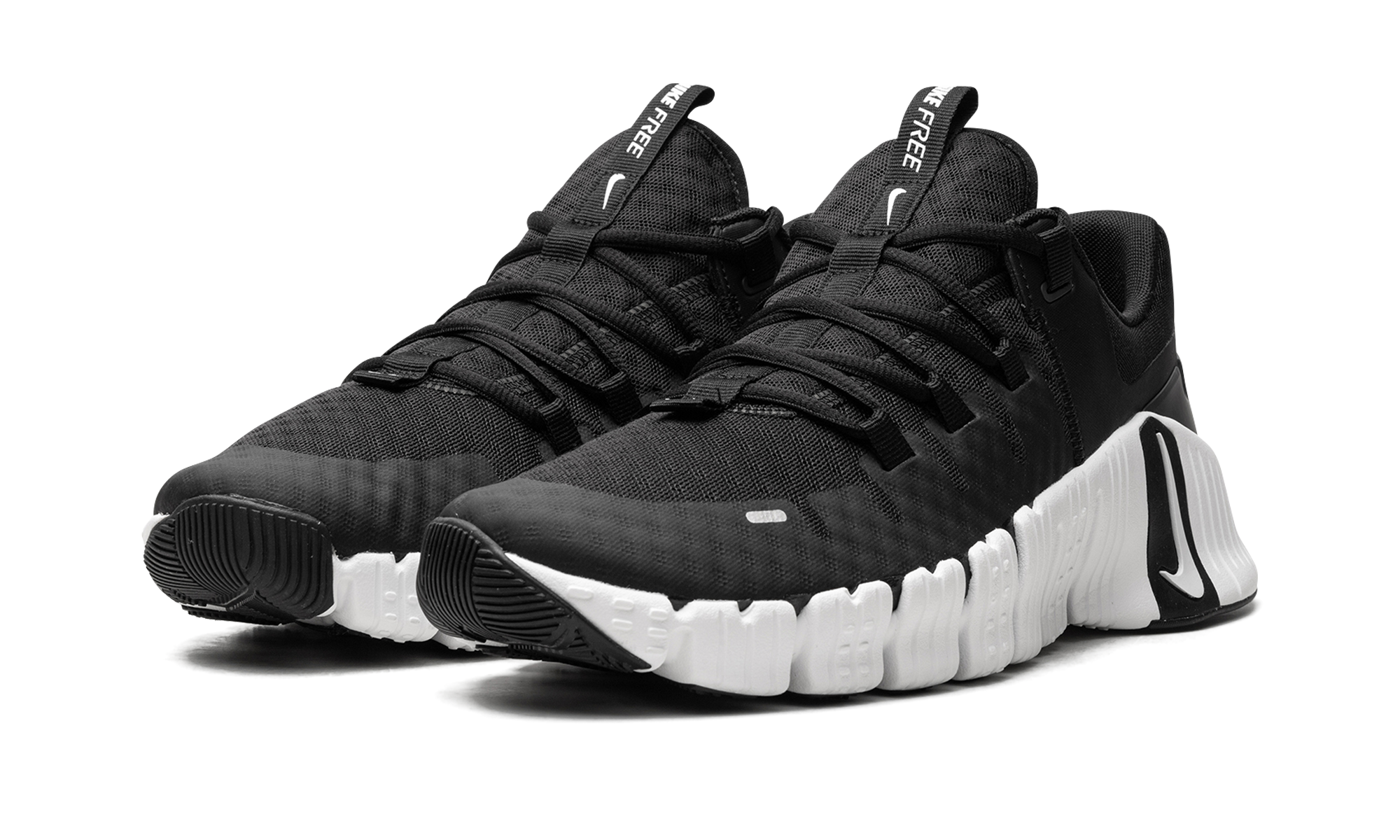Free Metcon 5 "Black / White"