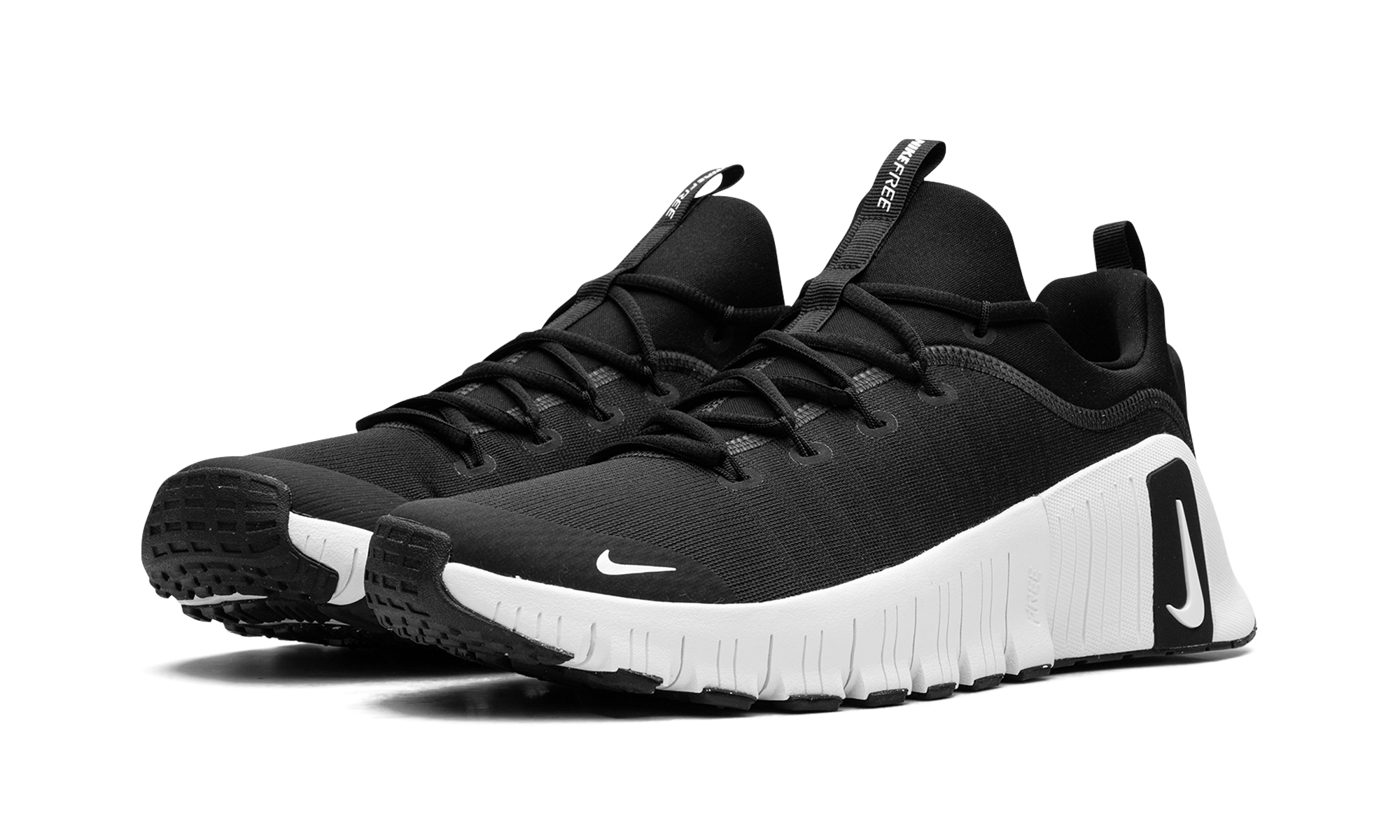 Free Metcon 6 "Black / White"