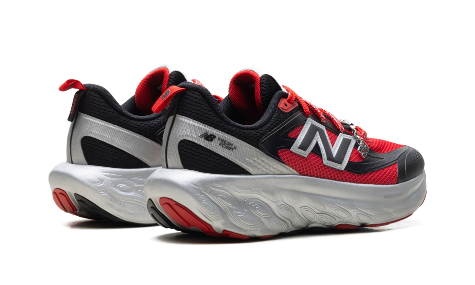 Fresh Foam Trainer "Ganni - Black Silver Metallic Red"