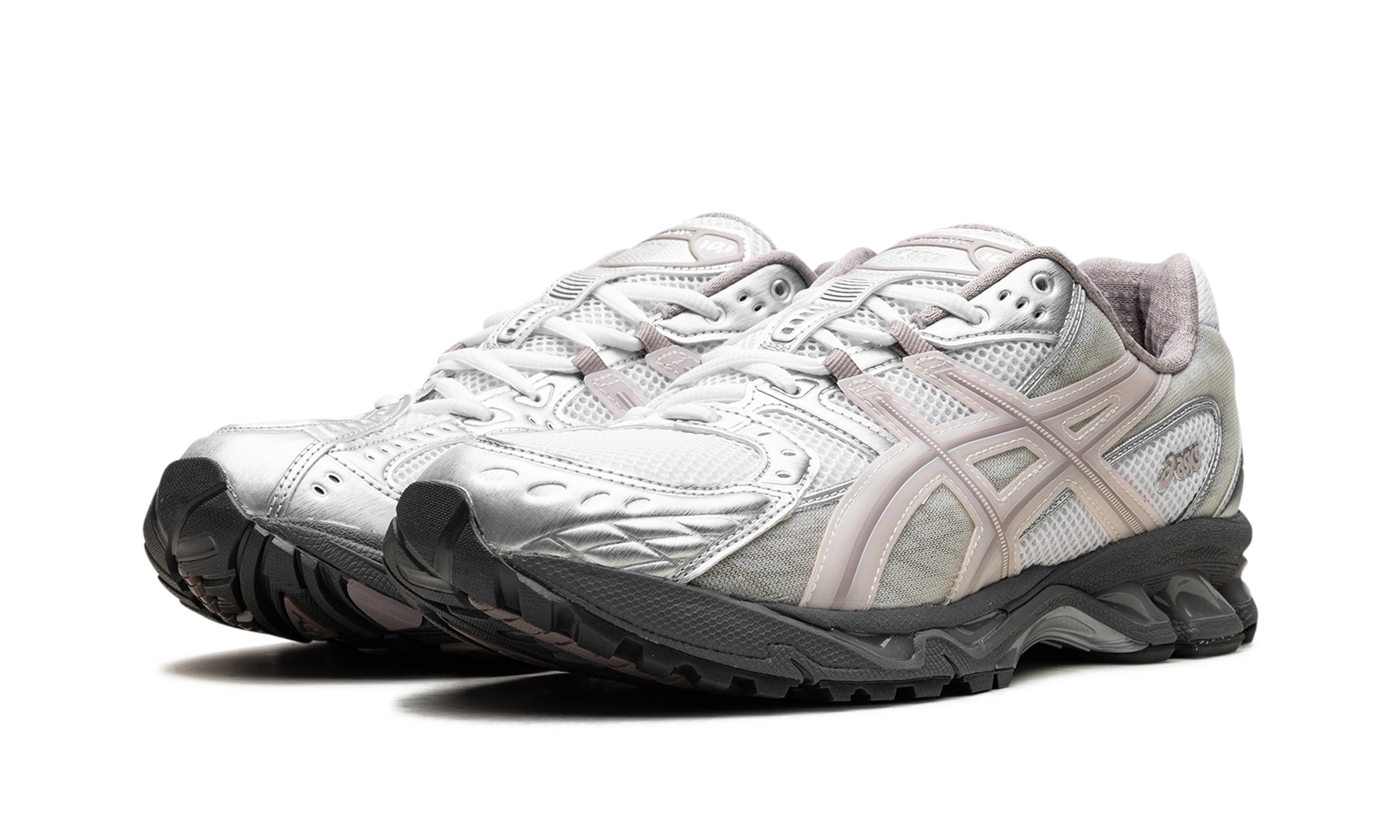 Gel-Nimbus 10.1 "Kith - White Morganite"