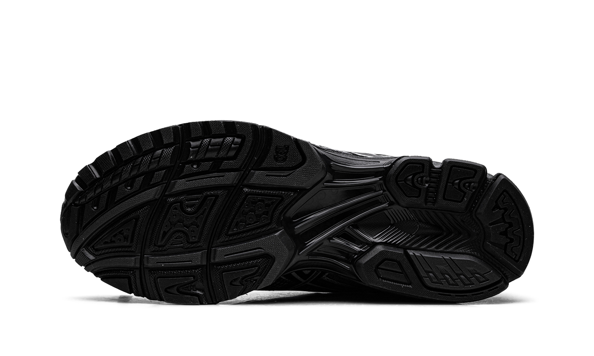 Gel-Nimbus 10.1 "Unaffected Silver Black"