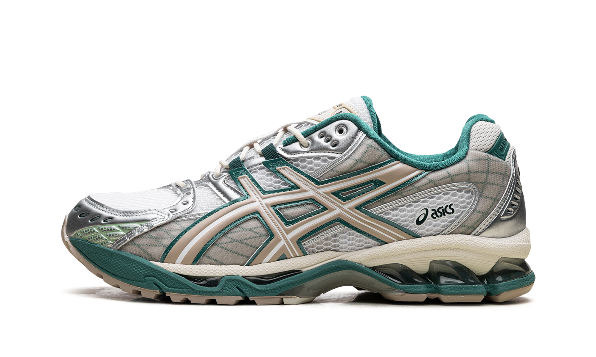 Gel-Nimbus 10.1 "White/rainy Lake"