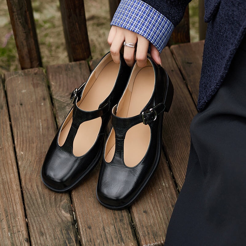 Handmade Retro Leather T Strap Mary Jane Shoes For Women Round Toe Black/Beige