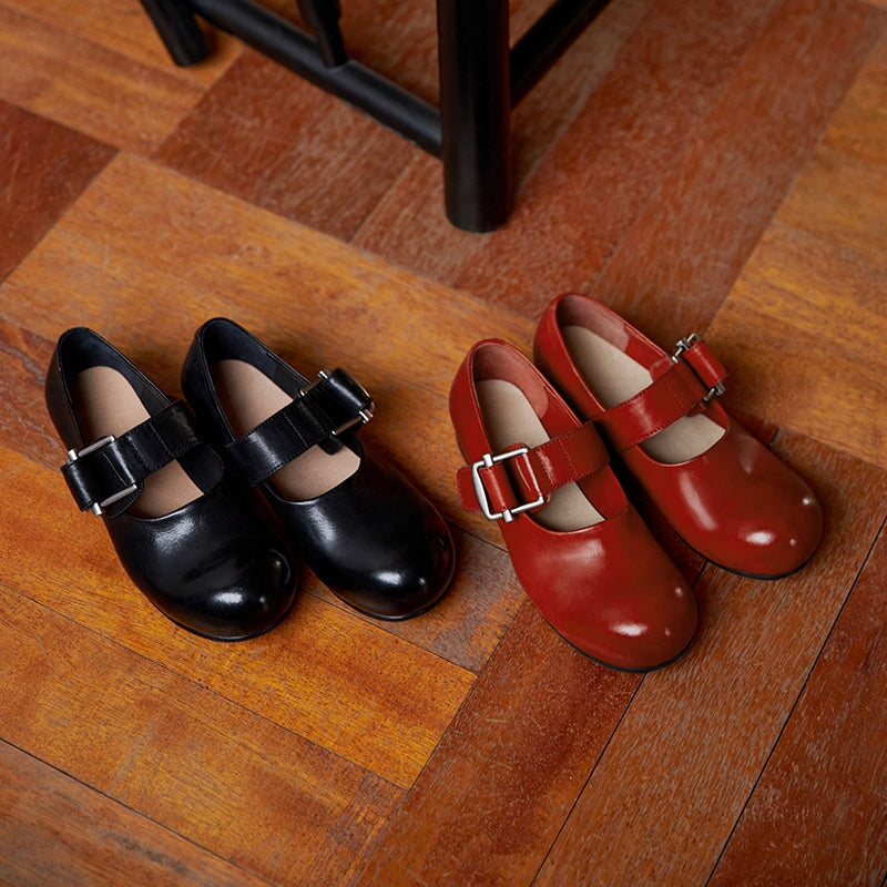 Handmade Vintage Big Toe Round Horse Leather Mary Jane Shoes with Buckle in Red/Black