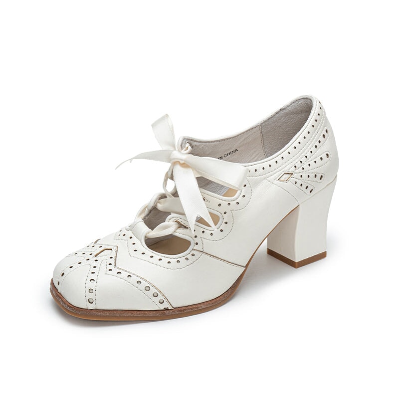 Handmade Vintage Leather Mary Jane Pumps for Women Retro Brogue Lace-Up Square Toe Shoes in Beige/Black