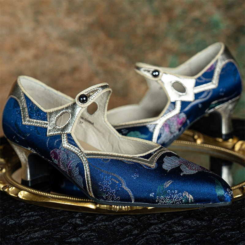 Handmade Vintage Mary Jane Jacquard Leather Pumps Eastern Cheongsam Shoes in Black/White/Blue