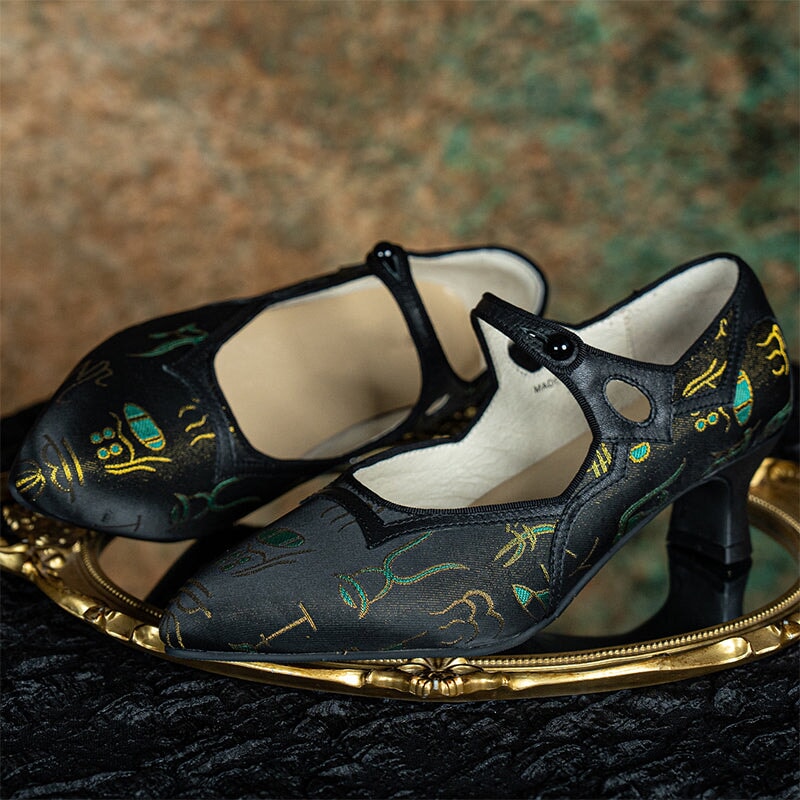 Handmade Vintage Mary Jane Jacquard Leather Pumps Eastern Cheongsam Shoes in Black/White/Blue