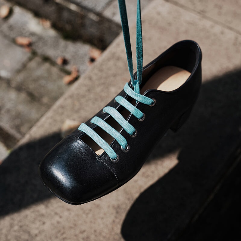 Handmade Washed Horse Leather Lace-Up Mary Jane Shoes for Women Retro Mori Girl Style in Black/Blue