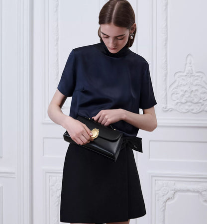Women's Médaillon Pouch Shoulder Bag