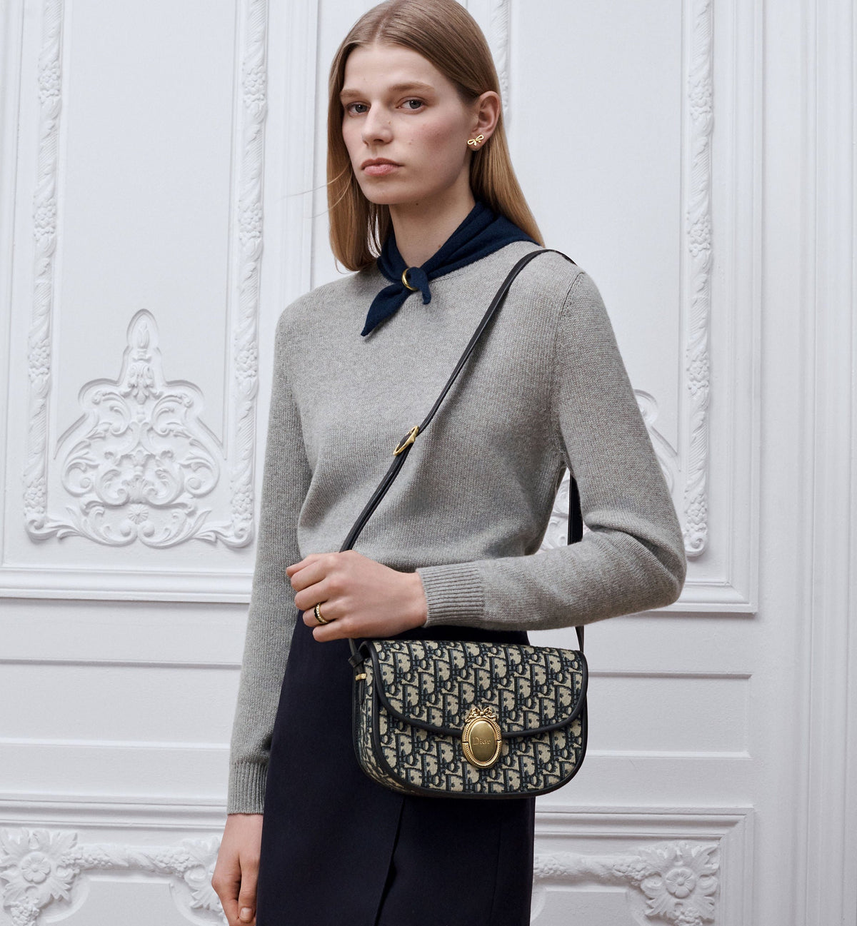 Women's Medium Médaillon Flap Bag With Blue Jacquard And Signature Clasp