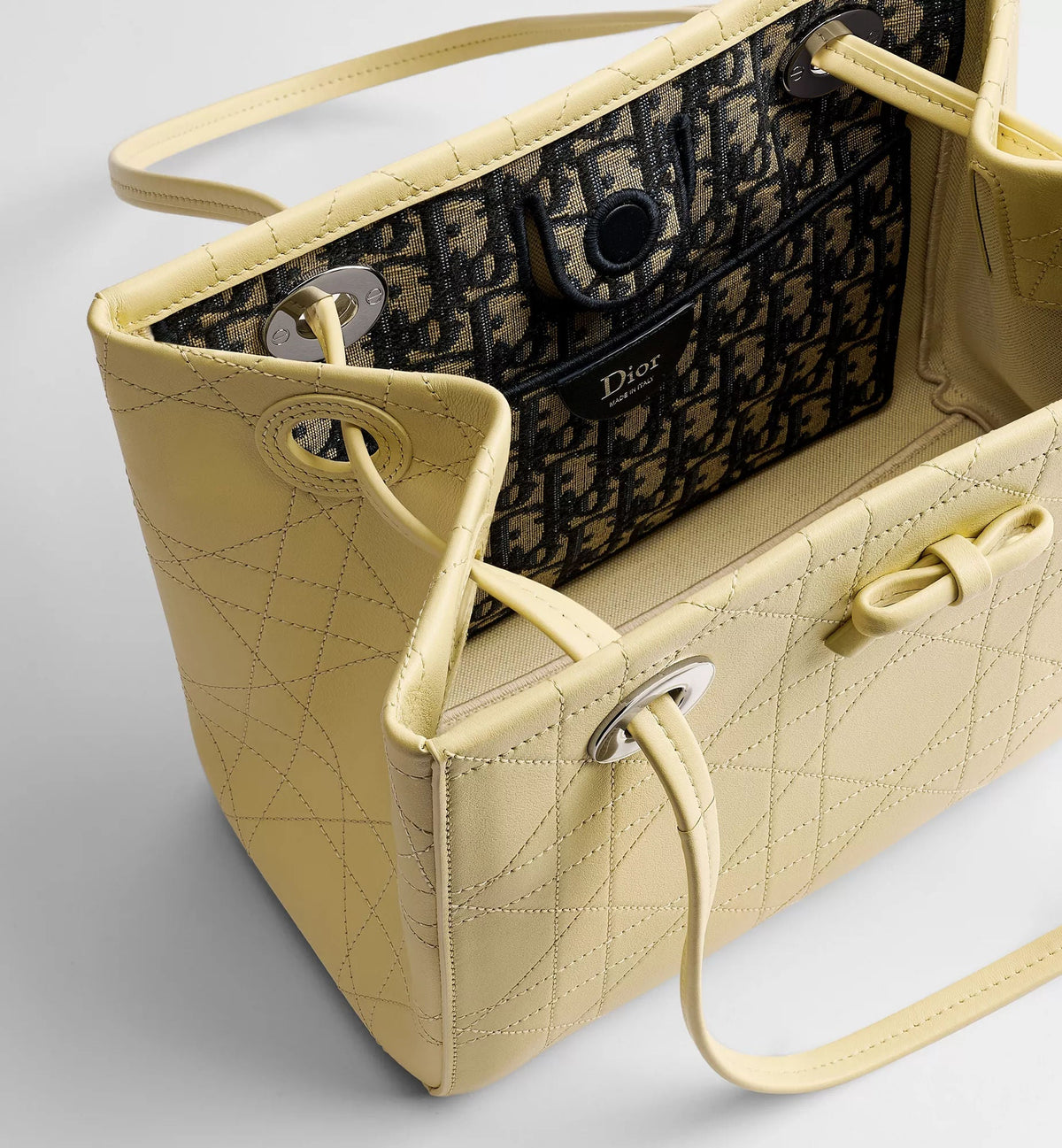 Women's Small Promenade Shopping Bag
