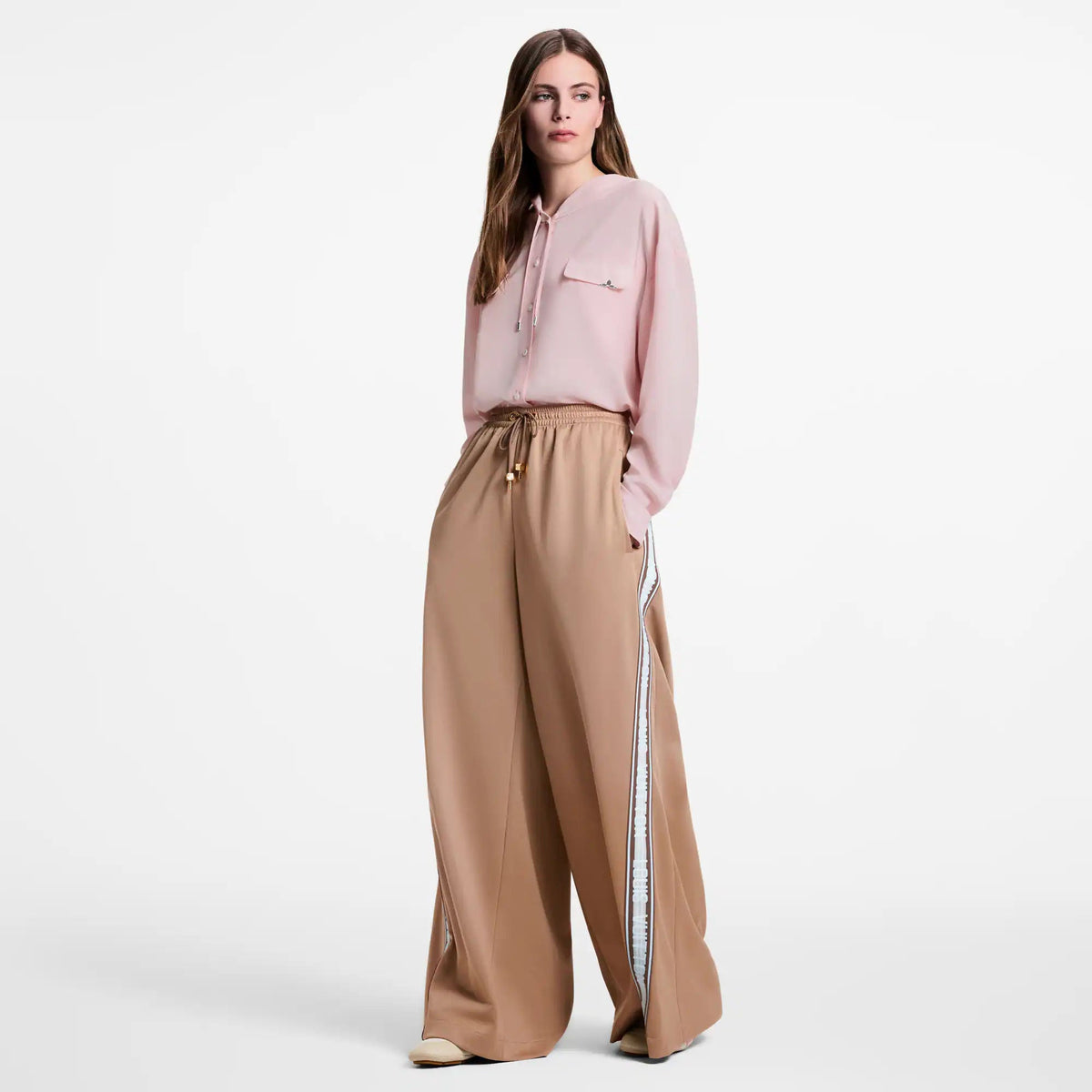 Women's Stripe Accent Wide-Leg Jogging Pants