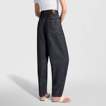 Women's Wide-Cut Pleat Jeans