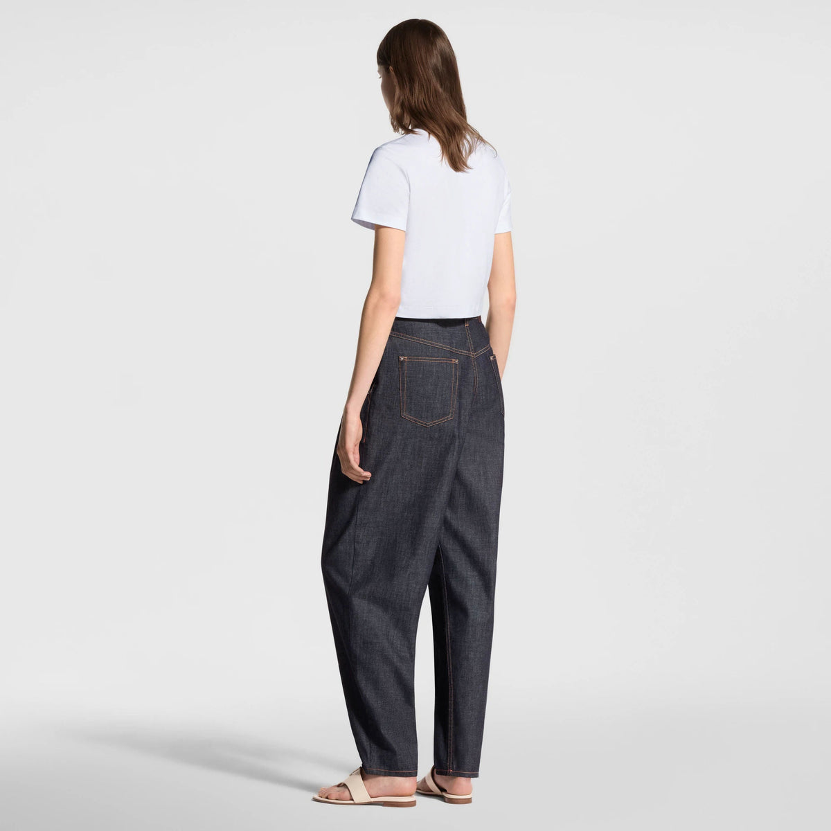 Women's Wide-Cut Pleat Jeans