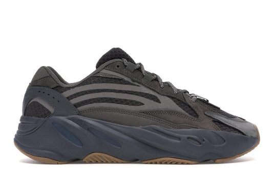 YZ Boost 700 V2 Geode Edition