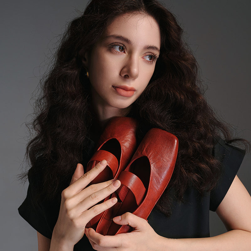 Minimalist Square Toe Handmade Horse Leather Mary Jane Flats in Black/Red