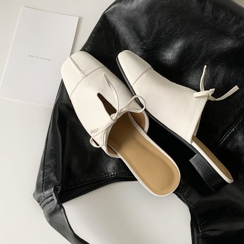 Minimalist Square Toe Lace-Up Leather Mules Closed-Toe Slip On in Black/White/Red